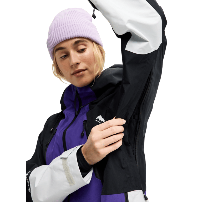 Reserve Gore-Tex Snowboard Jacket - Womens