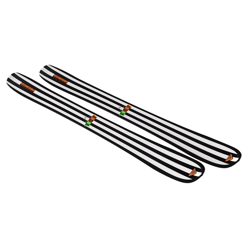 Side view of the SALOMON Depart 1.0 Retro Black&White Skis,  26/27 Unisex's model