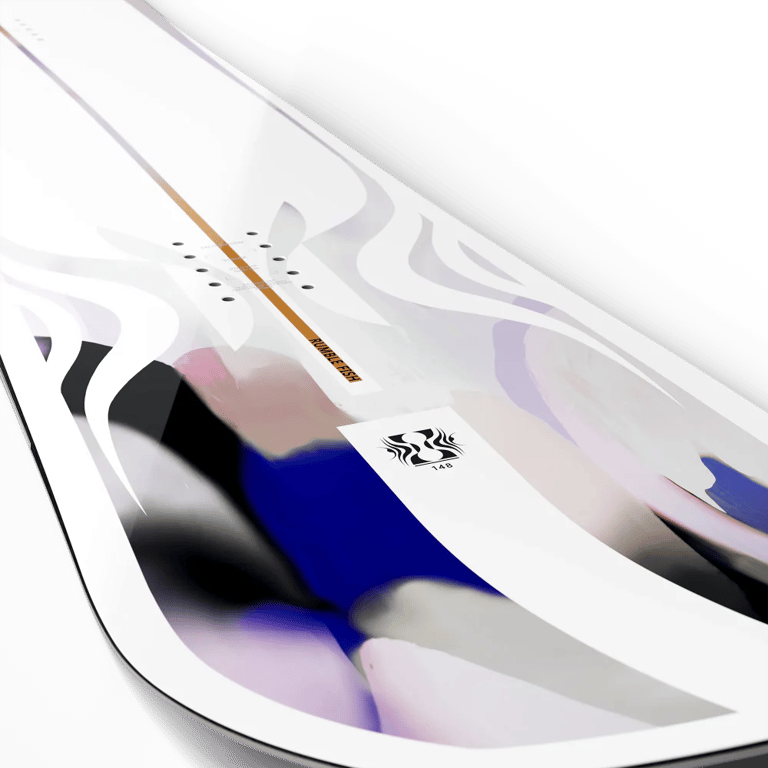 Close view of the Salomon 2027 Rumble Fish Snowboard, Women model.