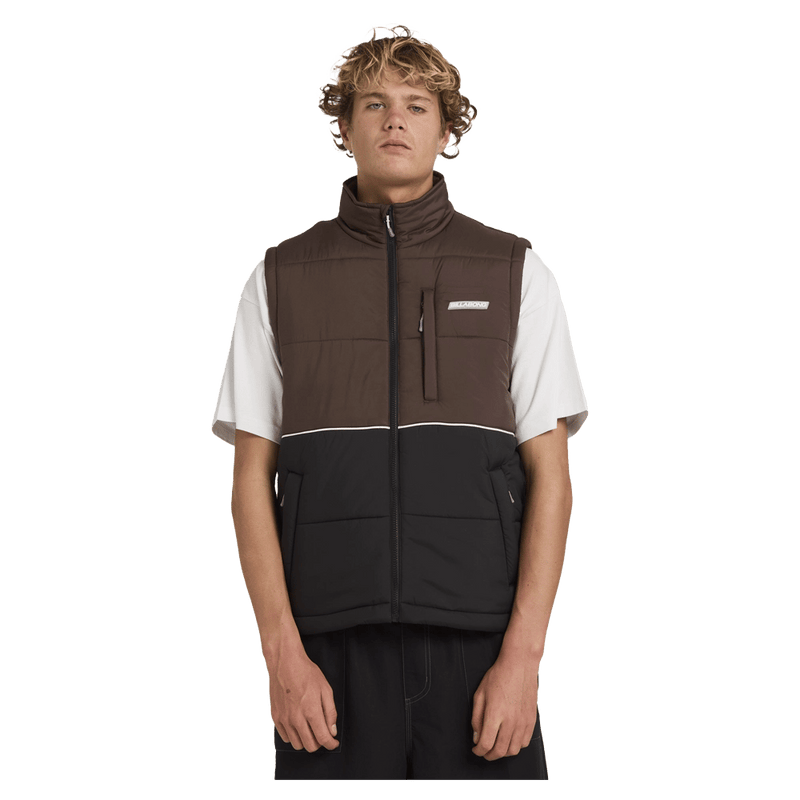 Front view of man wearing the Billabong Journey Puffer in Black