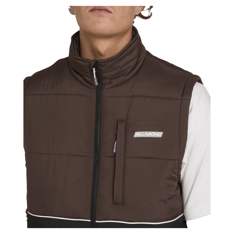 Front close view of man wearing the Billabong Journey Puffer in Black