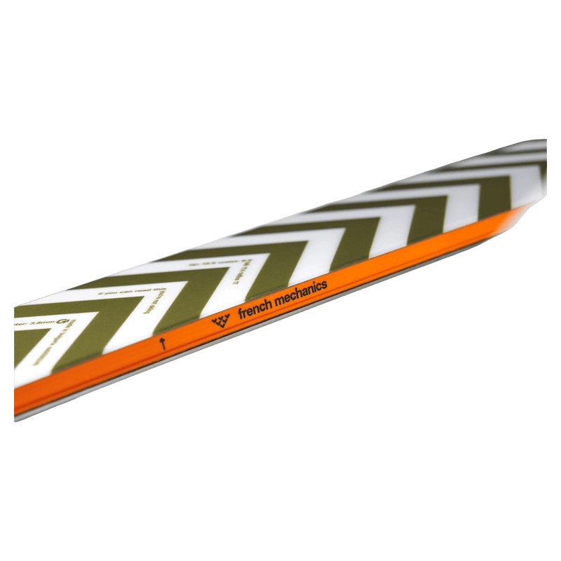 Waist view of the BlackCrows SATO Skis,  26/27 unisex's model