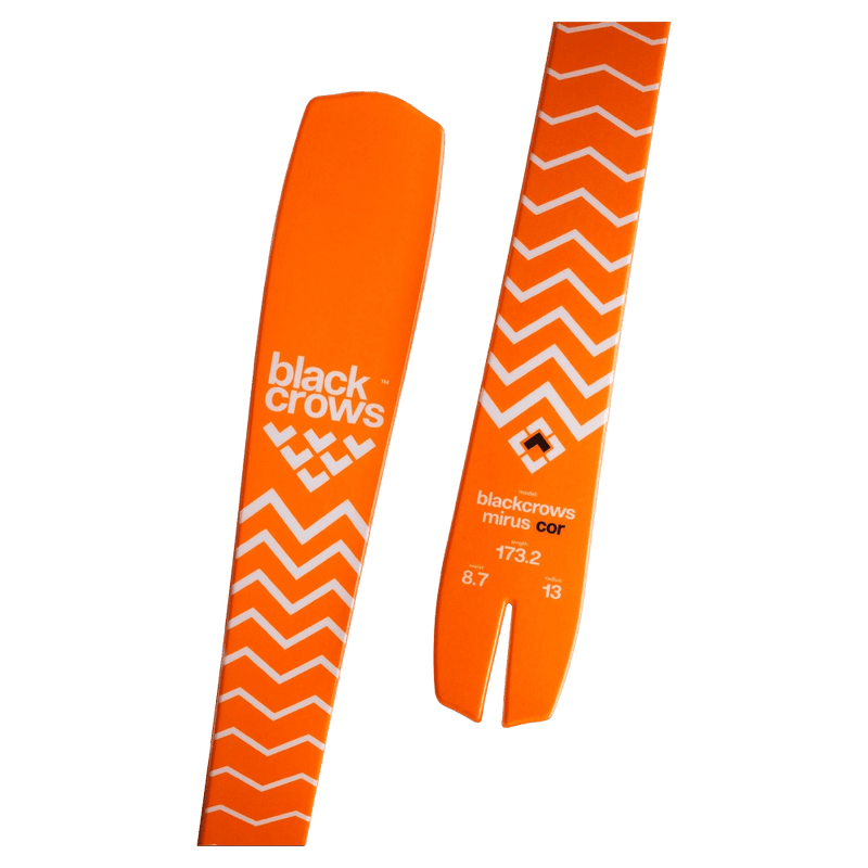 Close view of the BlackCrows MIRUS COR Skis,  26/27 unisex's model