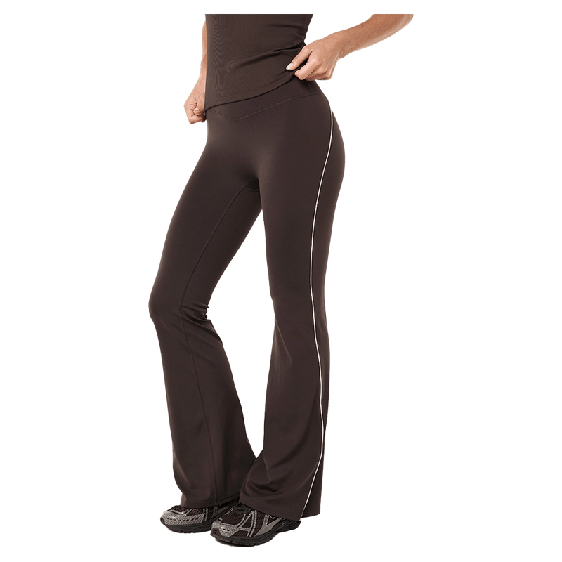 Side view of the PE NATION Preview Piping Leggings Coffee Pants,  26/27 Womens's model