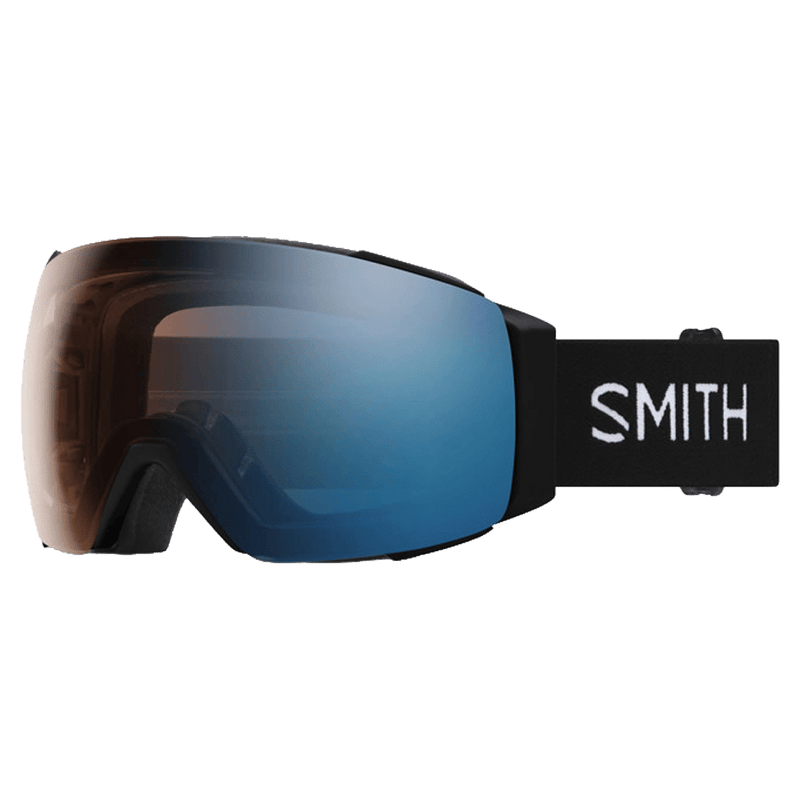 Main view of the Smith I/O Mag Goggles in Black, Photochromic Blue lens, unisex model