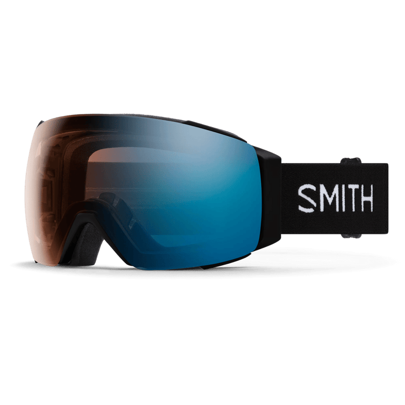 Main view of the Smith I/O Mag AF Goggles in Black, Photochromic Blue lens, unisex model